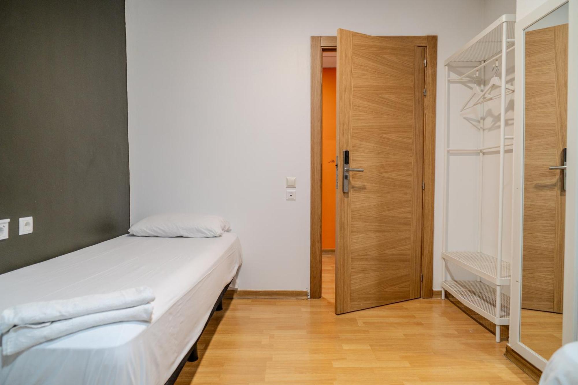 Holidaysbcn Rooms Барселона Екстериор снимка